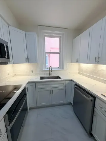 1221 N Palm Avenue Sarasota FL 34236