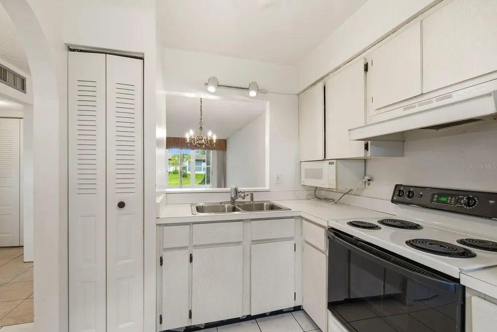 3127 Mission Grove Drive Palm Harbor FL 34684