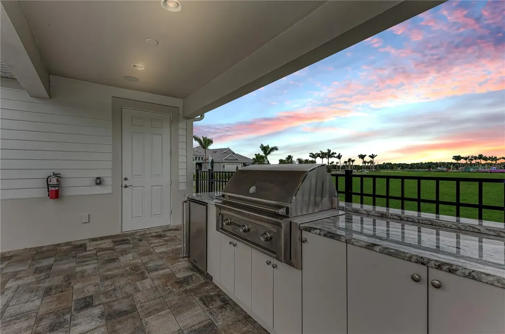 172 Van Gogh Cove Bradenton FL 34212
