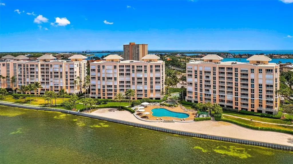 4981 Bacopa Lane S St Petersburg FL 33715