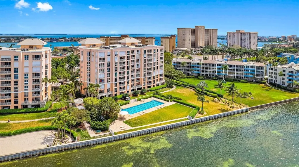 4981 Bacopa Lane S St Petersburg FL 33715