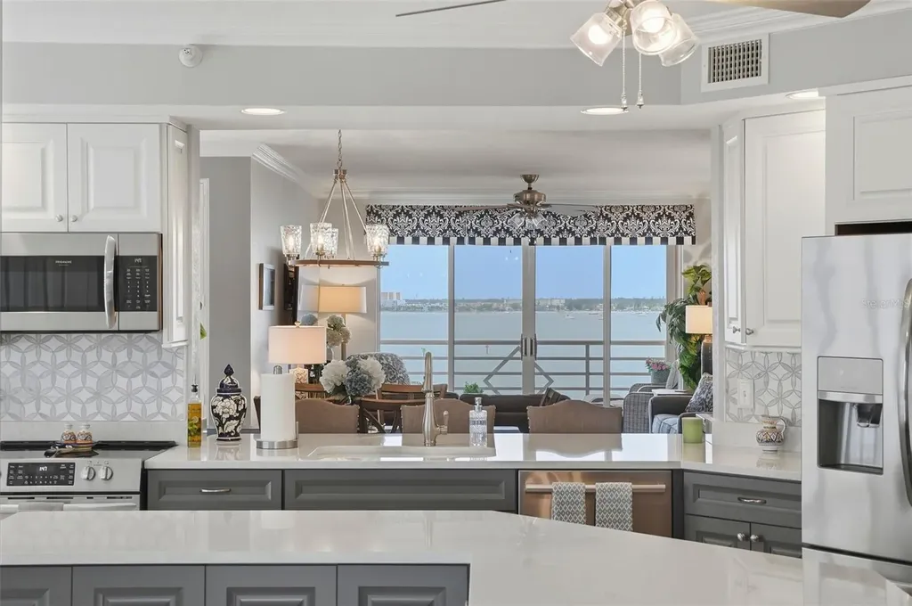4981 Bacopa Lane S St Petersburg FL 33715