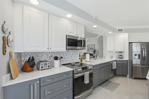 4981 Bacopa Lane S St Petersburg FL 33715