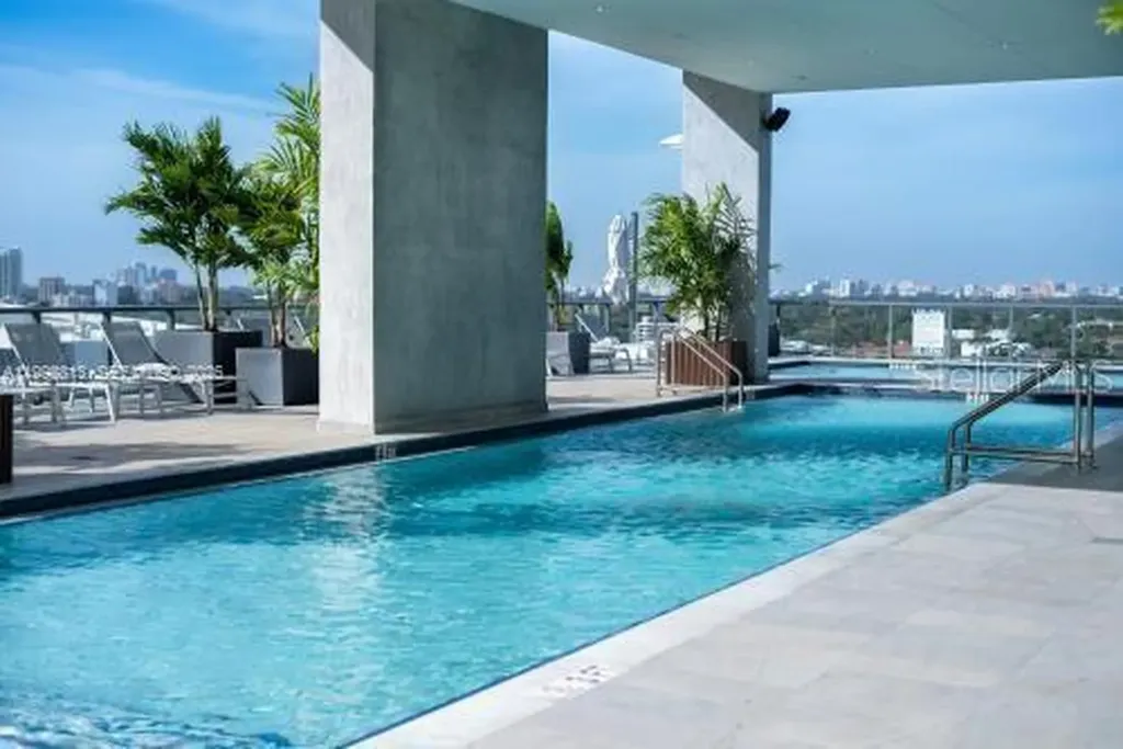 229 SW 9th Street Miami FL 33130