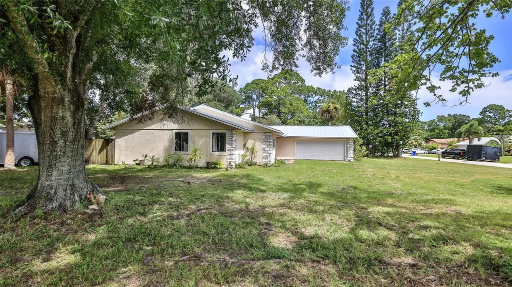 2766 Date Palm Drive Edgewater FL 32141