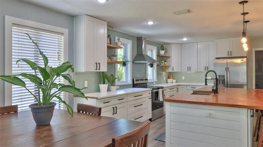 2766 Date Palm Drive Edgewater FL 32141