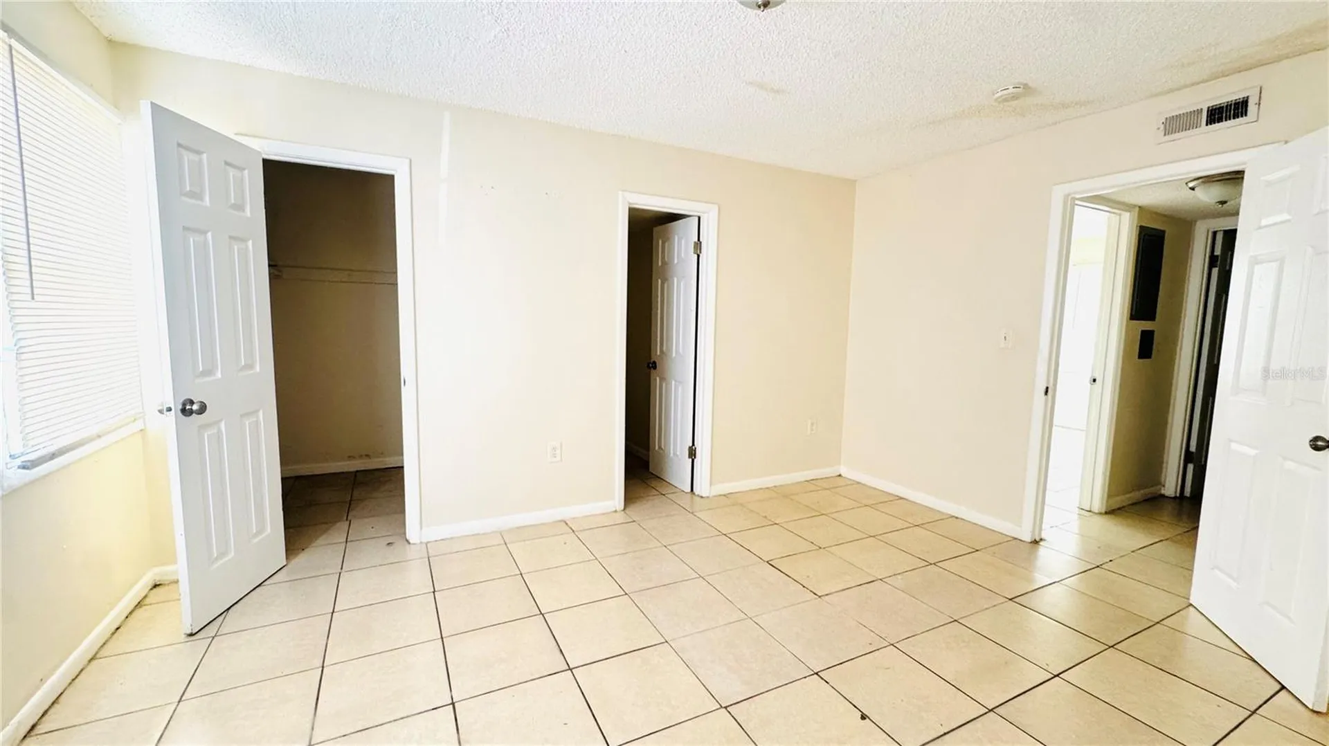 2777 L B Mcleod Road Orlando FL 32805