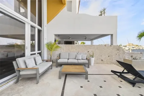 53 Isla San Miguel Humacao PR 00791