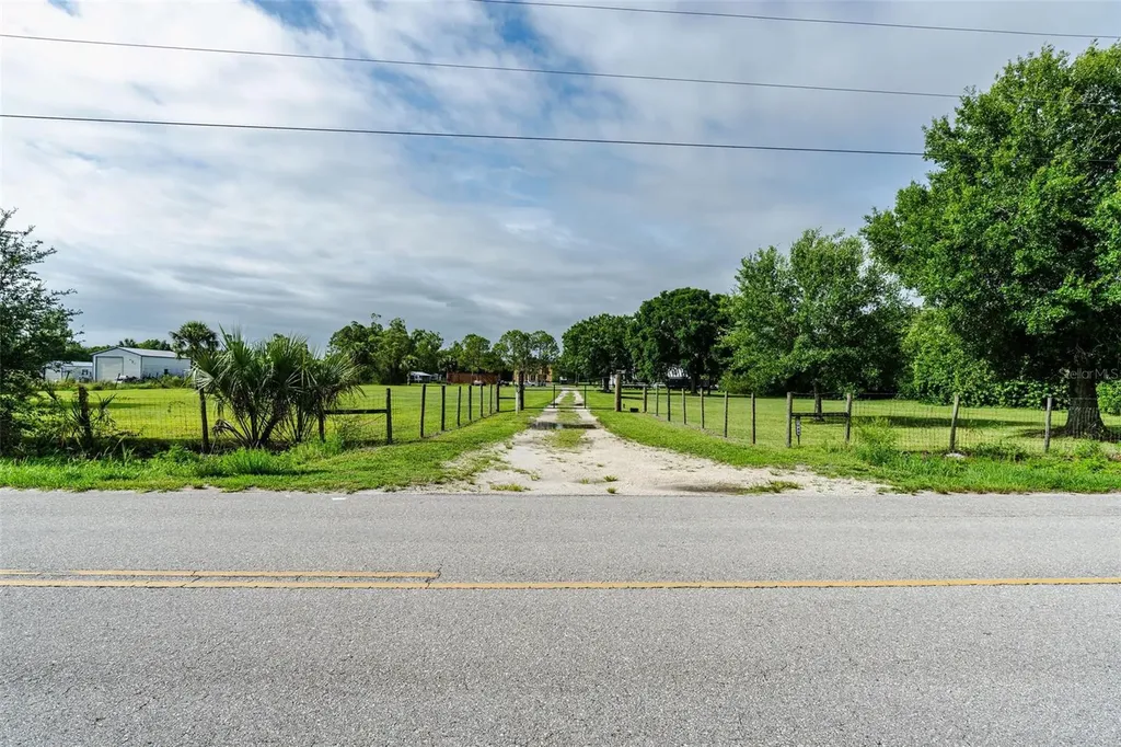 2049 Everhigh Acres Road Clewiston FL 33440