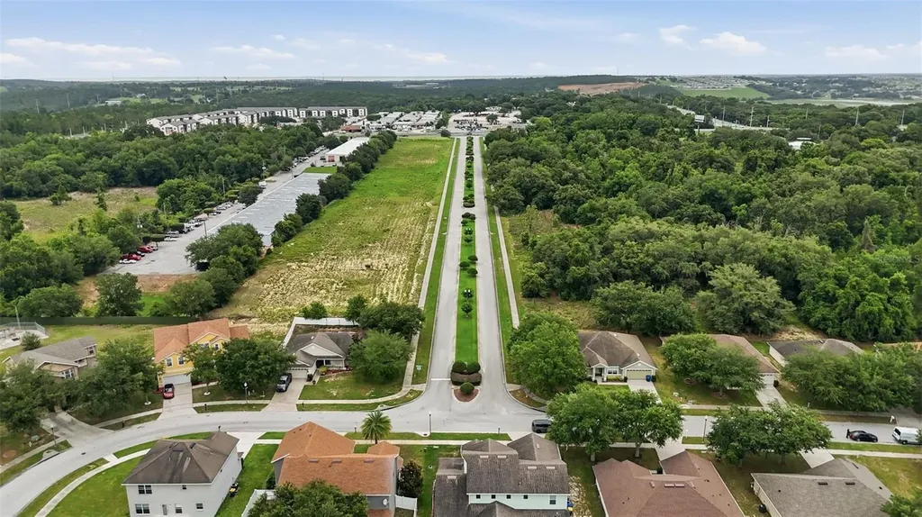 1917 Southern Oak Loop Minneola FL 34715