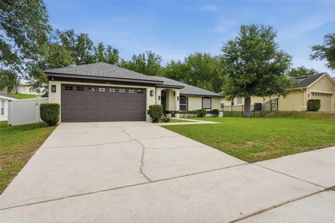 1917 Southern Oak Loop Minneola FL 34715