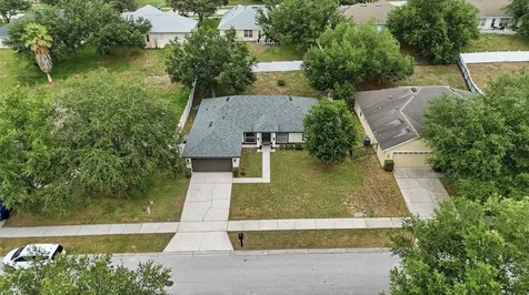 1917 Southern Oak Loop Minneola FL 34715