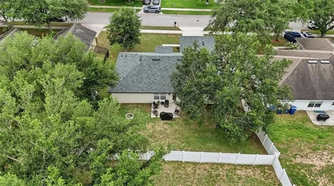 1917 Southern Oak Loop Minneola FL 34715