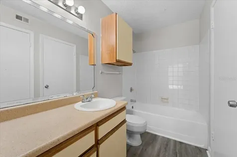 8641 Fancy Finch Drive Tampa FL 33614