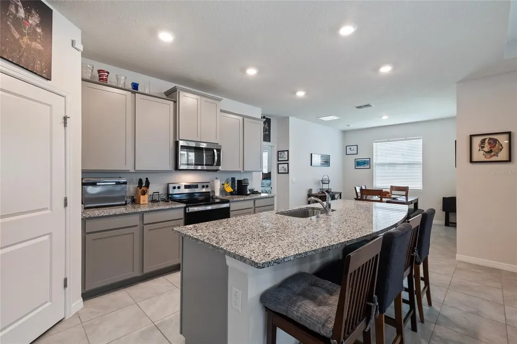 12401 Shining Willow Street Riverview FL 33579