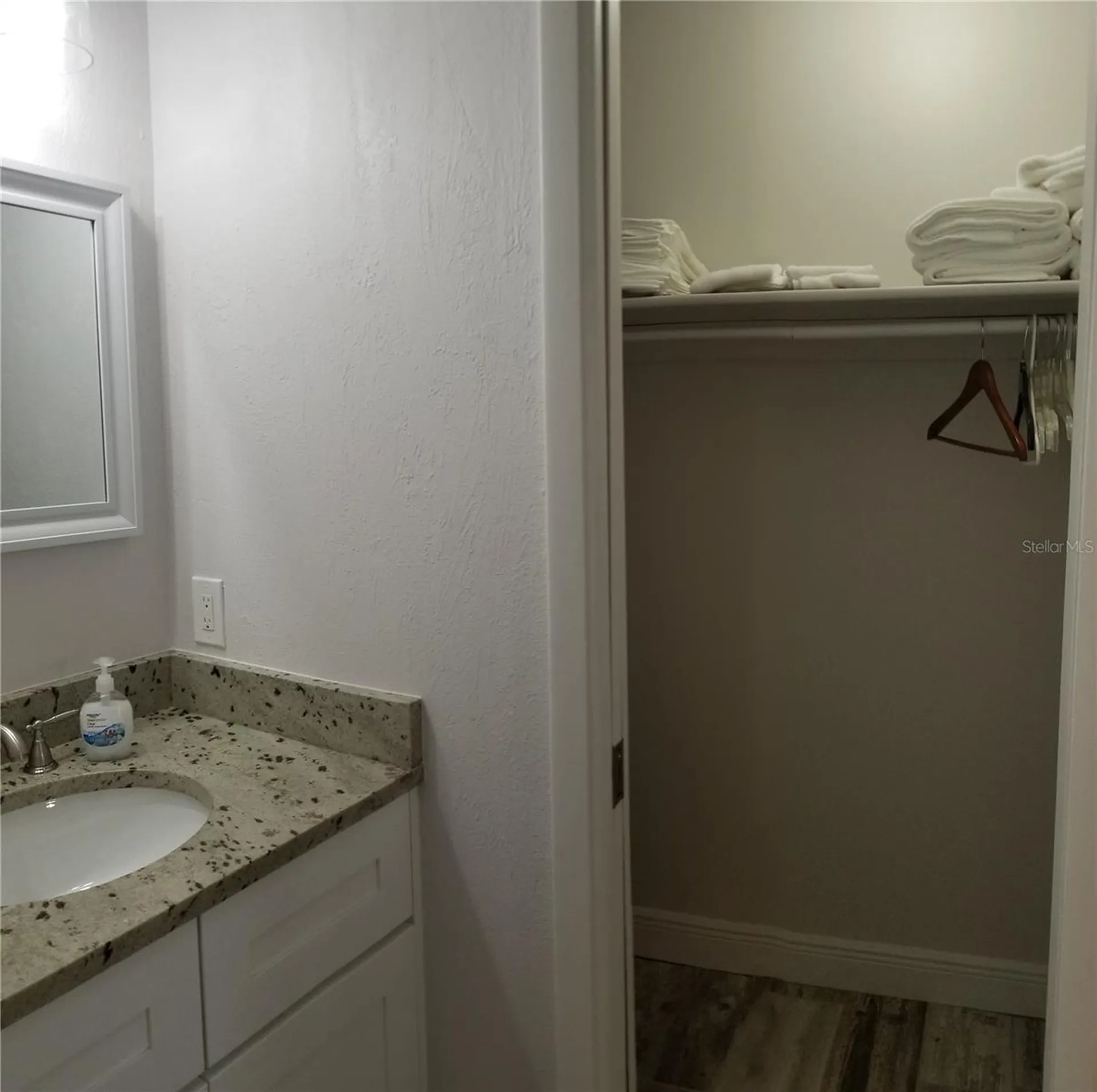 2772 Woodgate Lane Sarasota FL 34231
