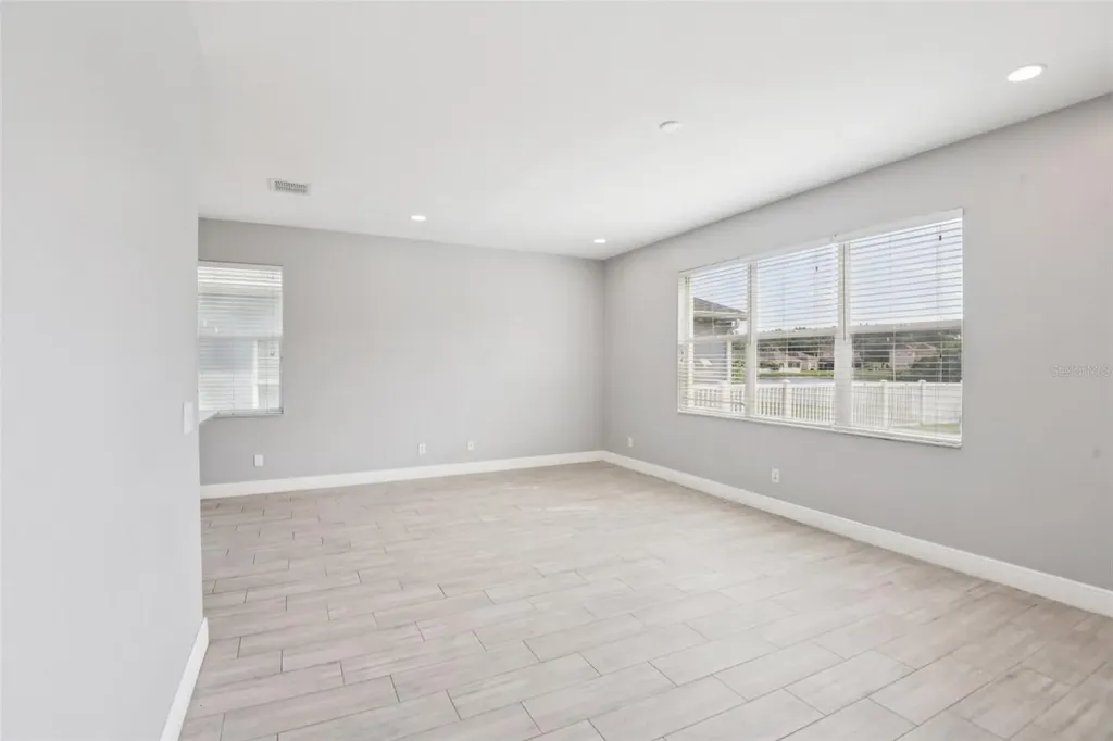 20721 Whitewood Way Tampa FL 33647