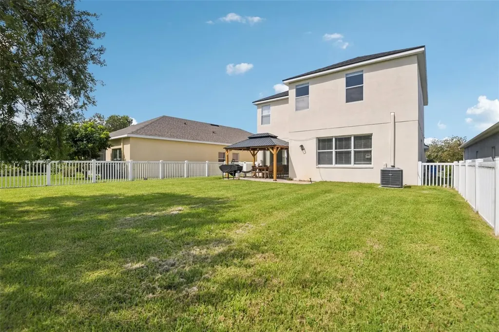 20721 Whitewood Way Tampa FL 33647