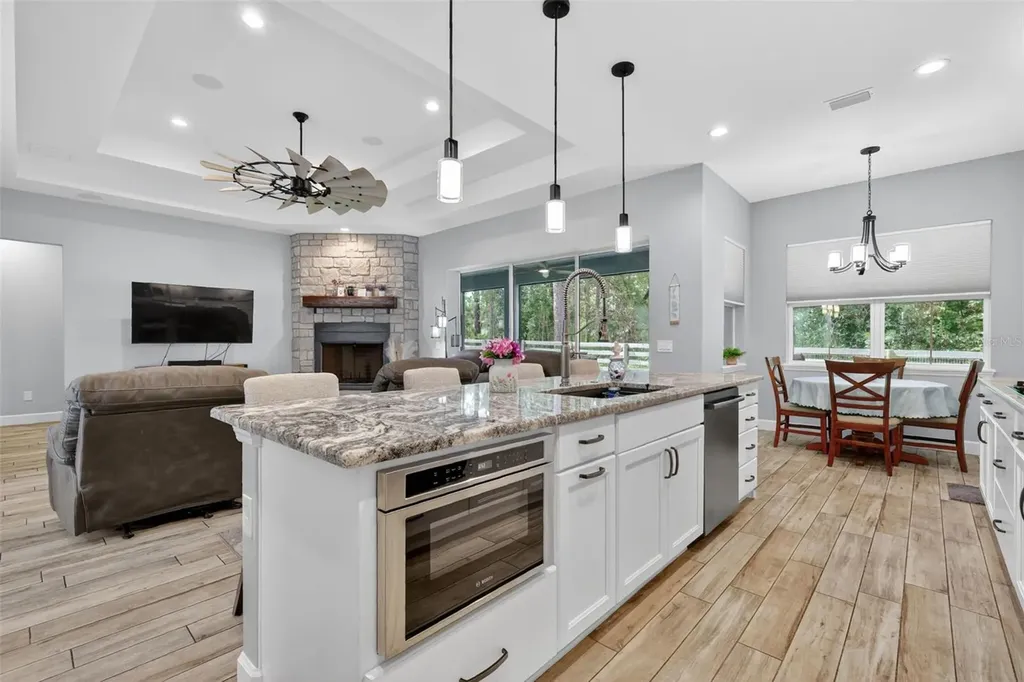 2075 County Road 243f Wildwood FL 34785