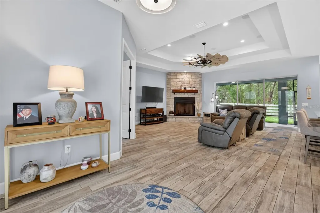 2075 County Road 243f Wildwood FL 34785
