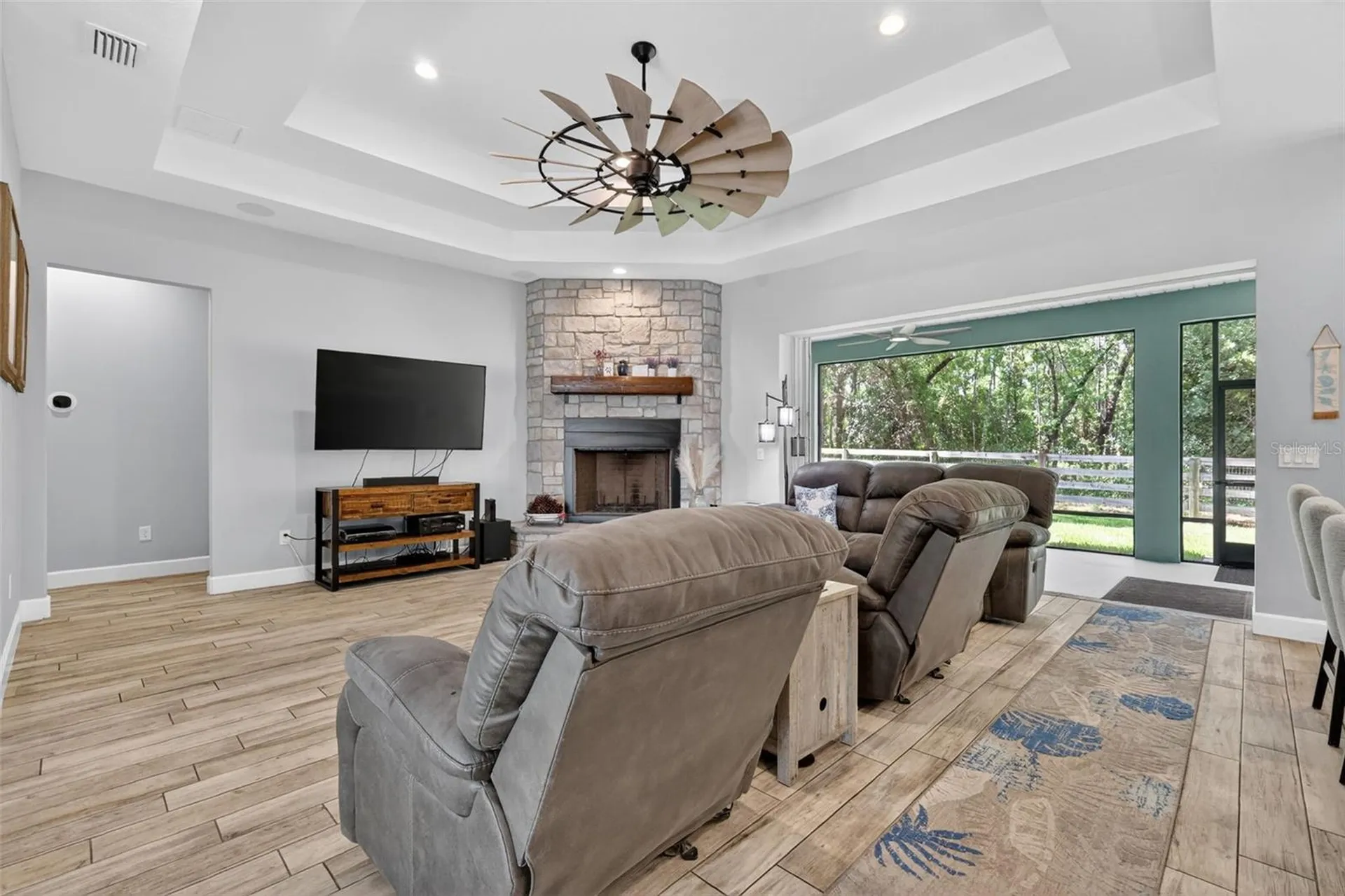 2075 County Road 243f Wildwood FL 34785