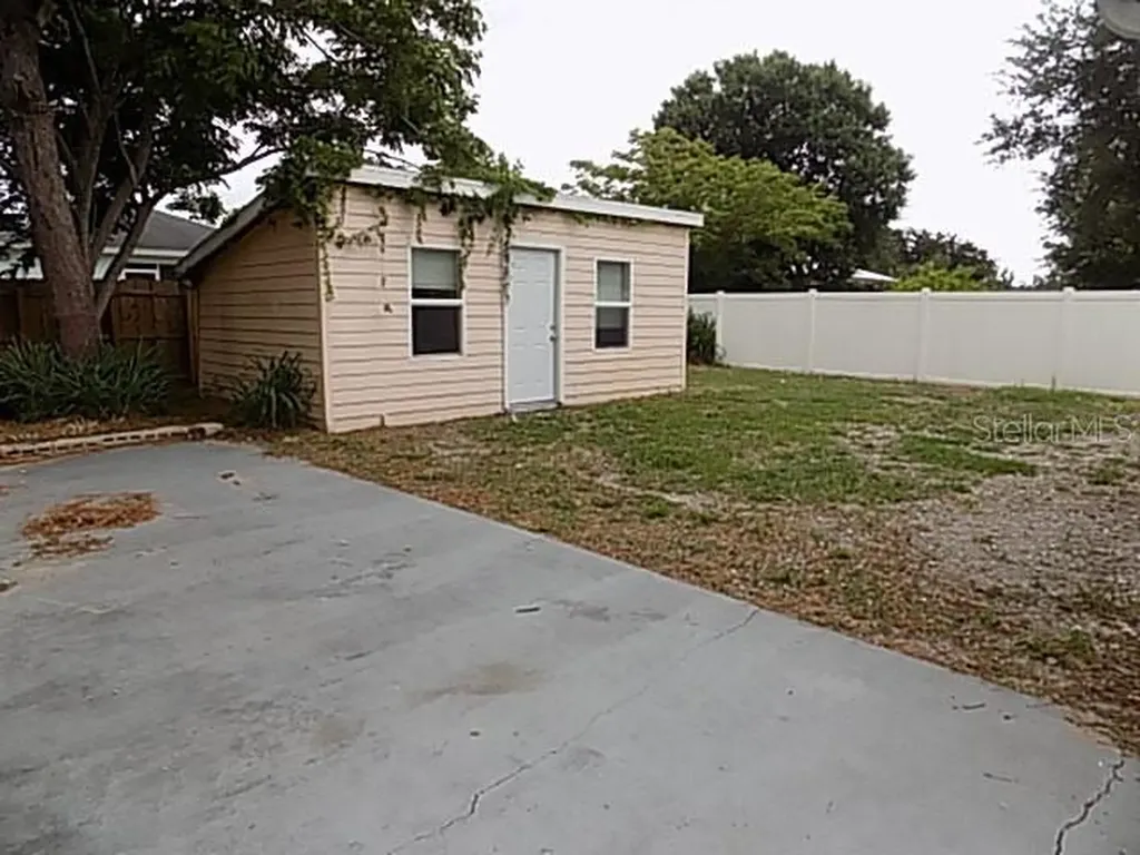 4610 Sloan Avenue Sarasota FL 34233