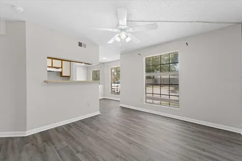 8641 Fancy Finch Drive Tampa FL 33614