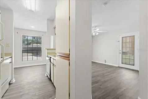 8641 Fancy Finch Drive Tampa FL 33614