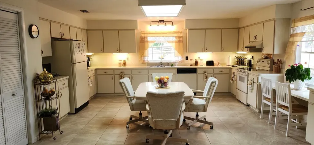 4212 Neff Lake Road Brooksville FL 34601