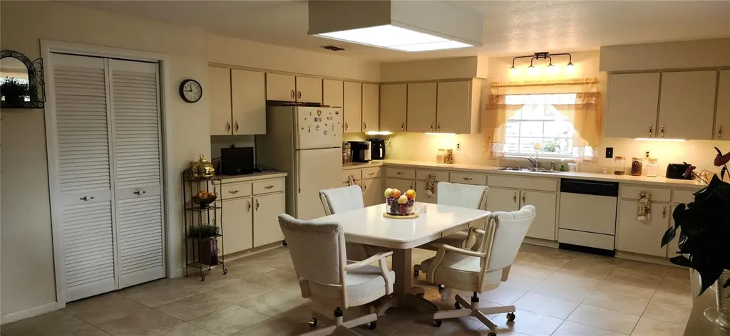 4212 Neff Lake Road Brooksville FL 34601