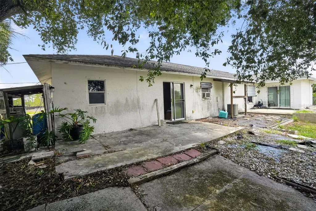 2760 39th Avenue NE Naples FL 34120
