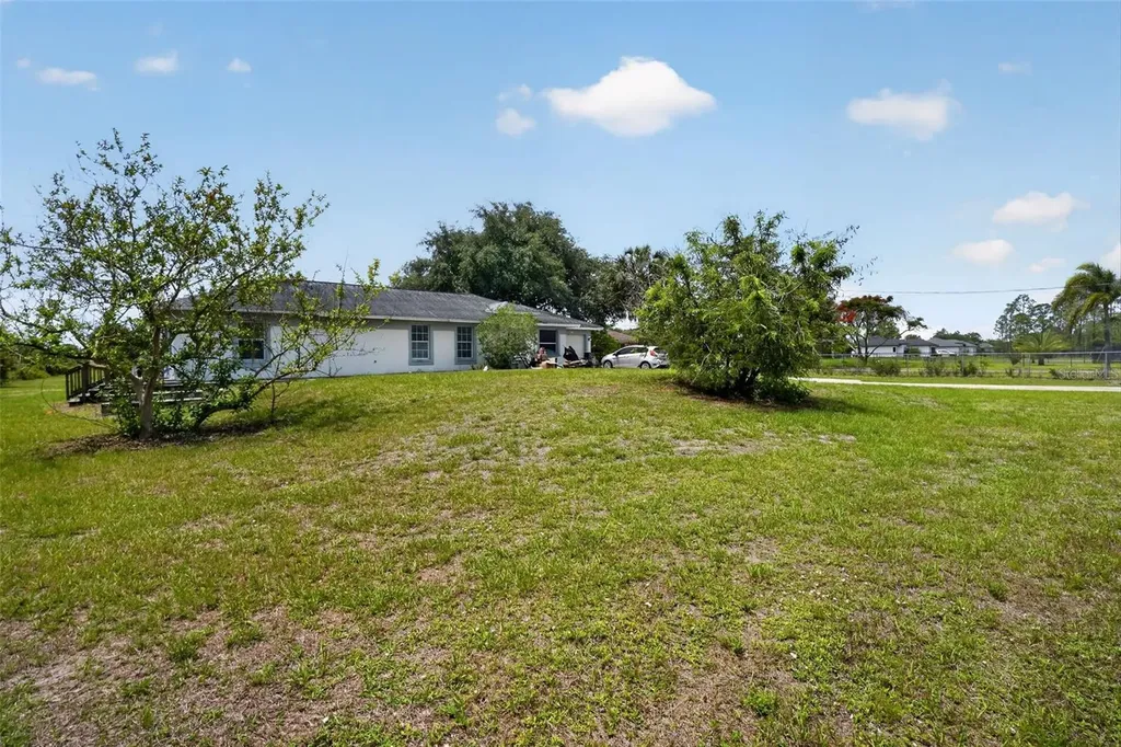 2760 39th Avenue NE Naples FL 34120