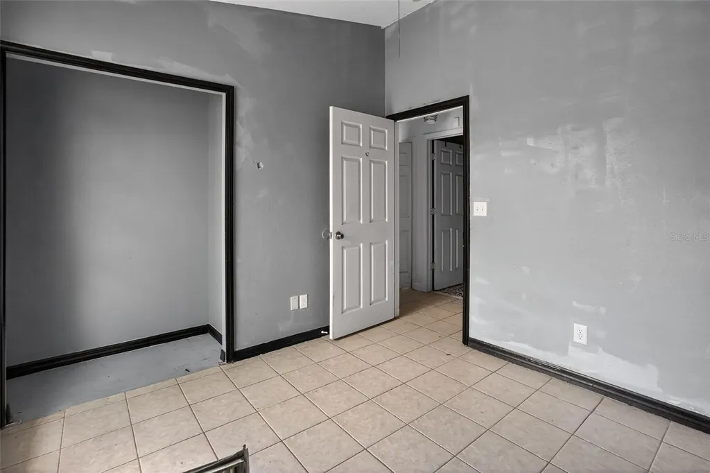 2760 39th Avenue NE Naples FL 34120