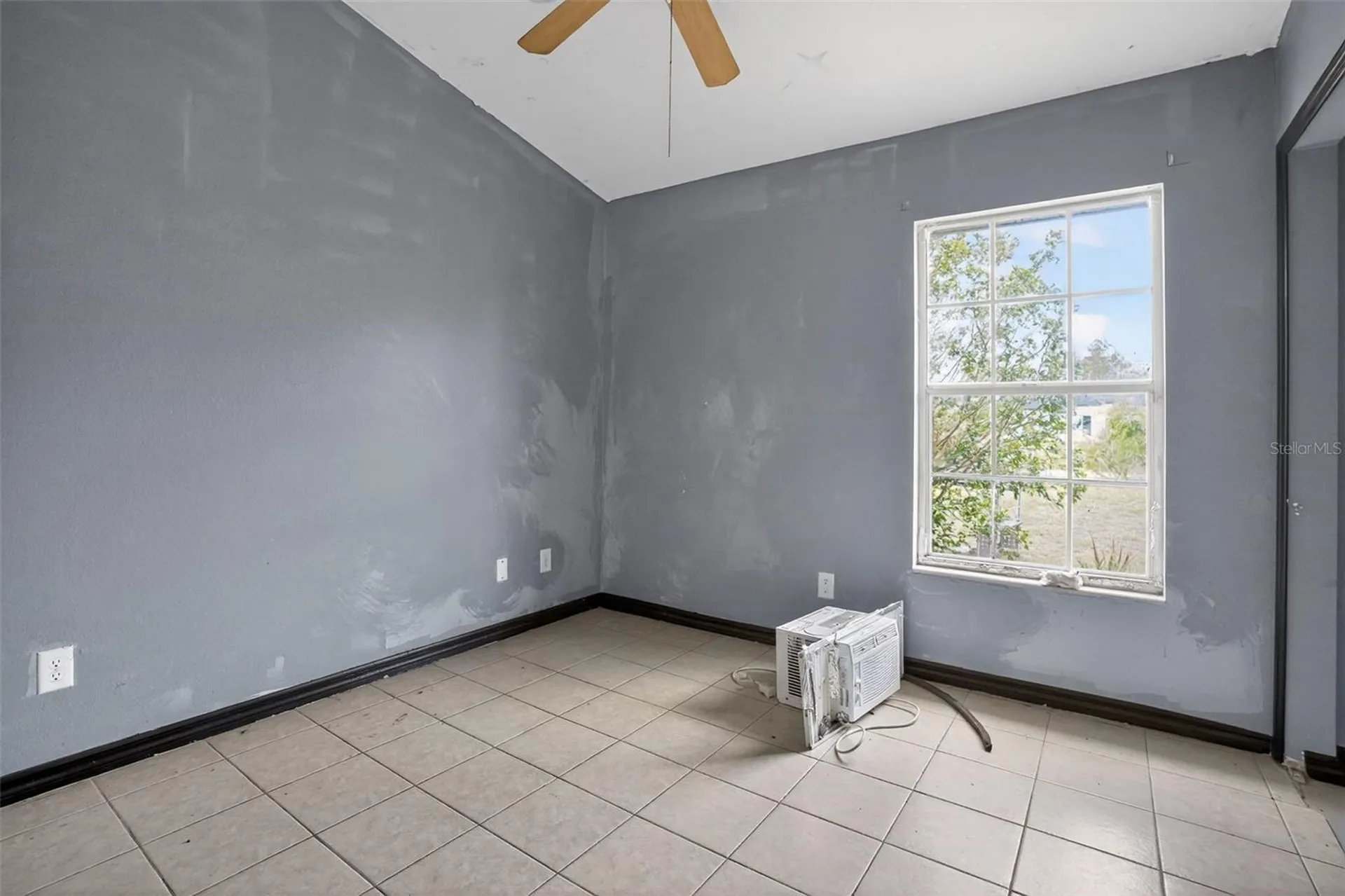 2760 39th Avenue NE Naples FL 34120