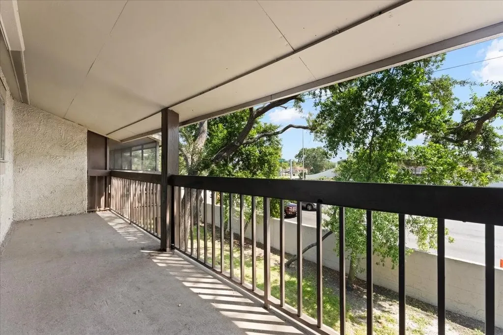 6345 Newtown Circle Tampa FL 33615