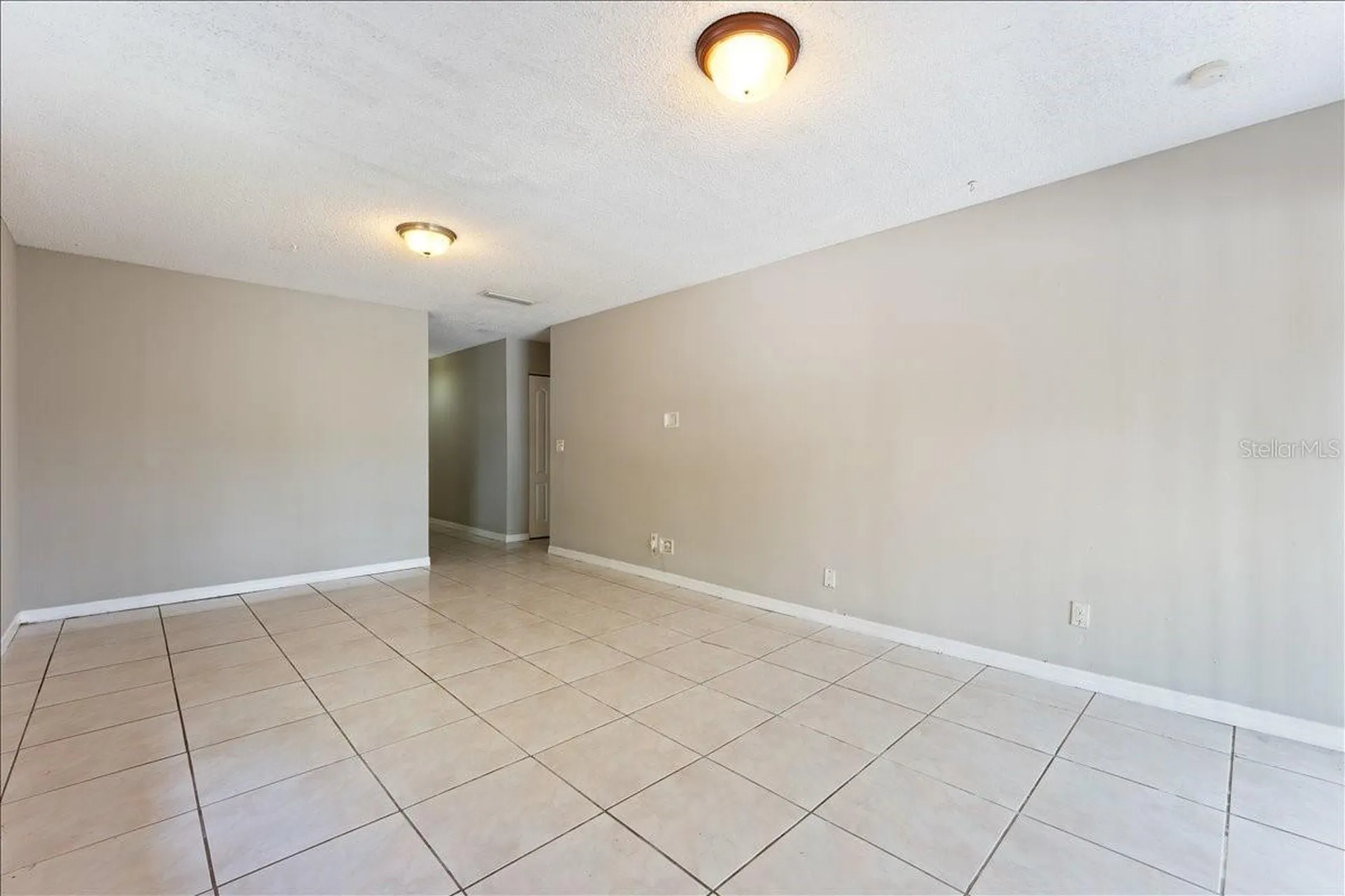 6345 Newtown Circle Tampa FL 33615