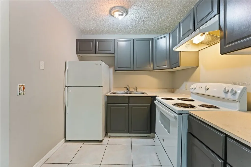6345 Newtown Circle Tampa FL 33615