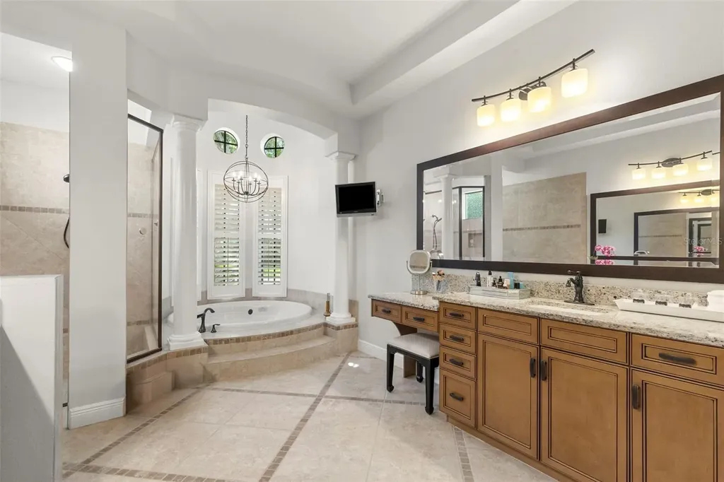 5717 Ternwater Place Lithia FL 33547