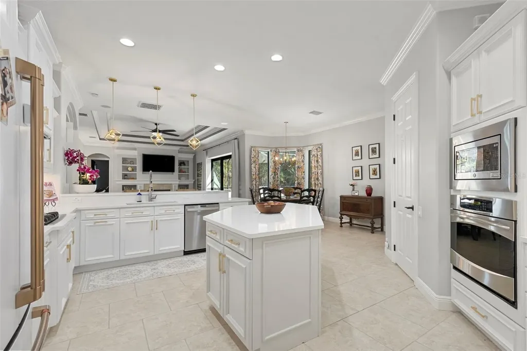 5717 Ternwater Place Lithia FL 33547