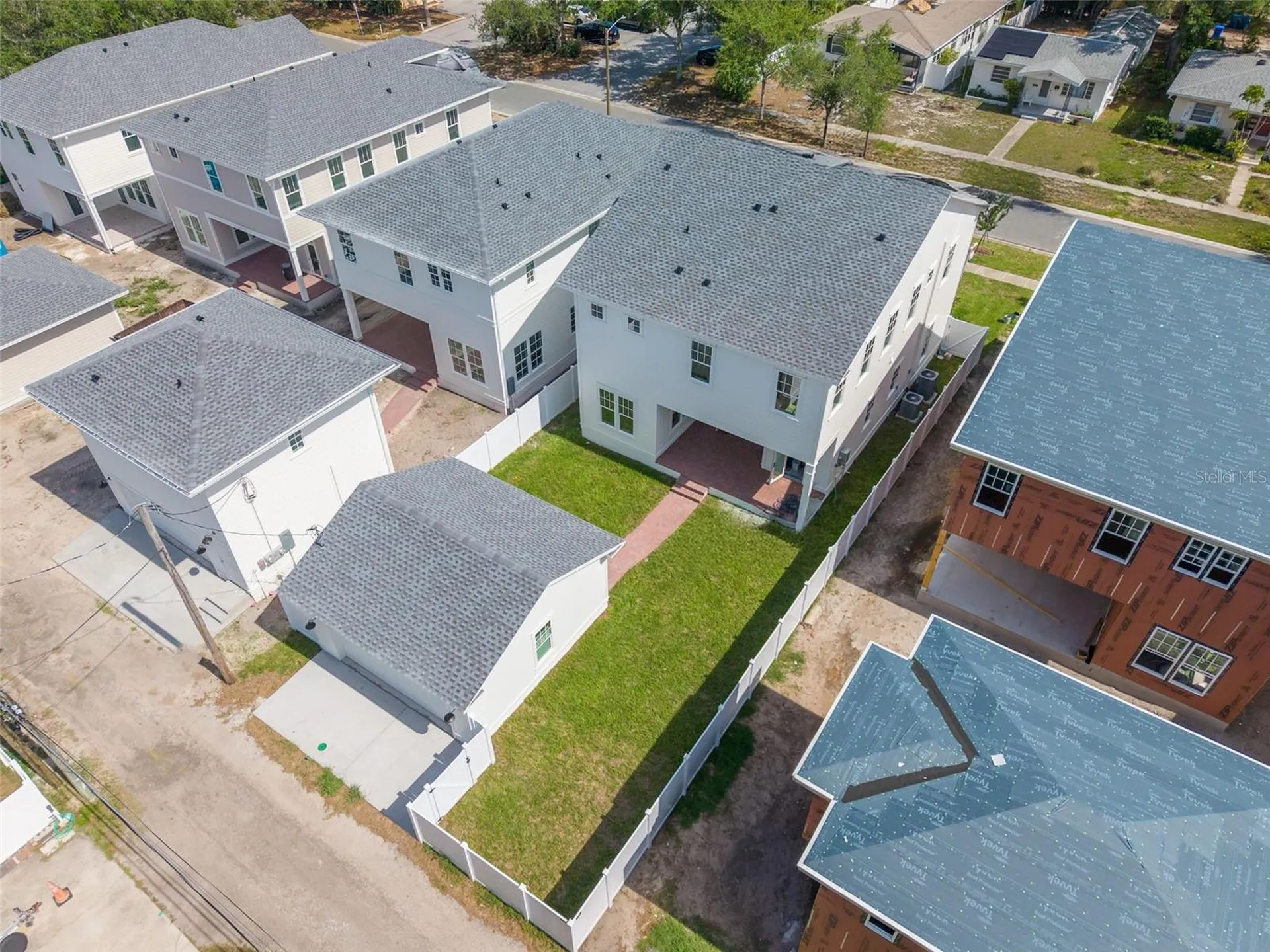 465 47th Avenue N St Petersburg FL 33703