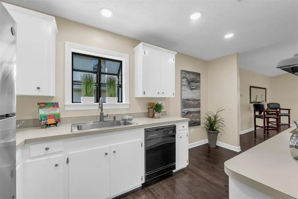1037 N Shine Avenue Orlando FL 32803