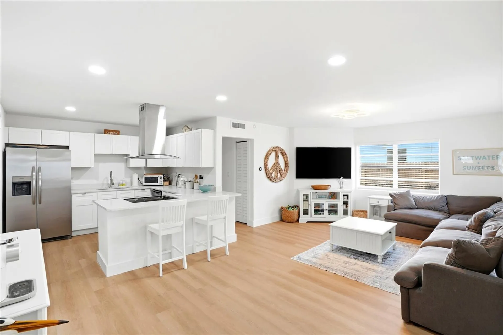 4027 Huntington Street NE St Petersburg FL 33703
