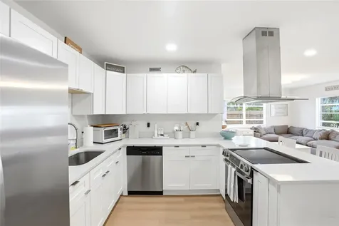 4027 Huntington Street NE St Petersburg FL 33703