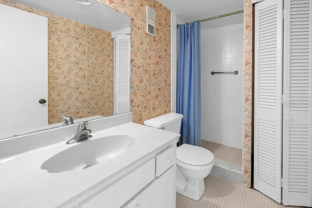 1 Key Capri Treasure Island FL 33706