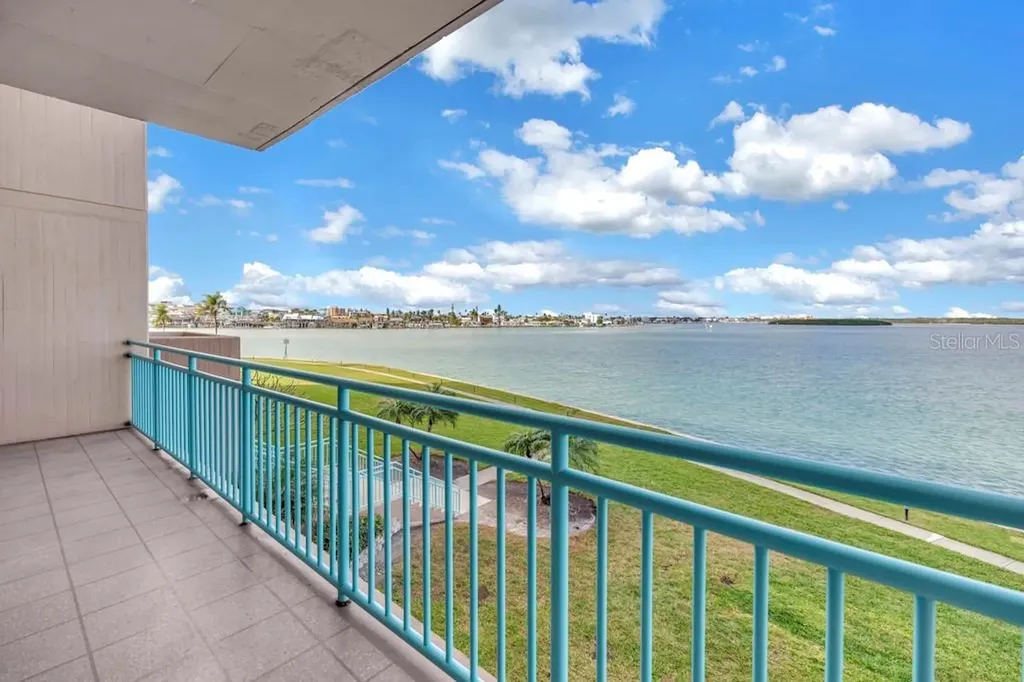 1 Key Capri Treasure Island FL 33706