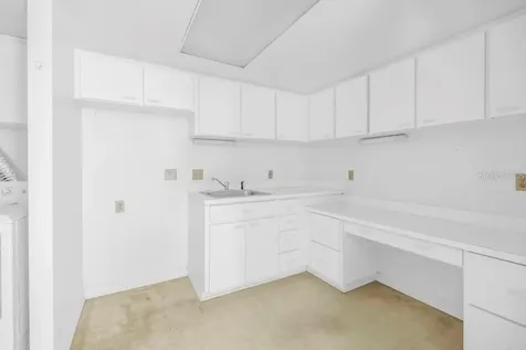1 Key Capri Treasure Island FL 33706