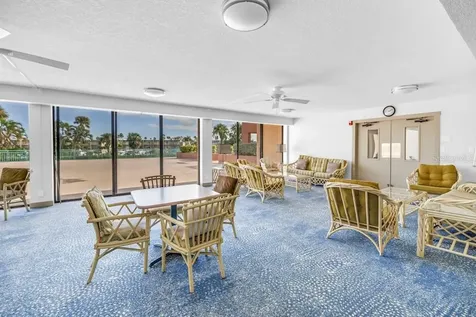 1 Key Capri Treasure Island FL 33706