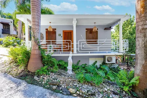 Sr 310 Km 0.8 Las Quebradas, Hacienda Tres Casitas Cabo Rojo PR 00623