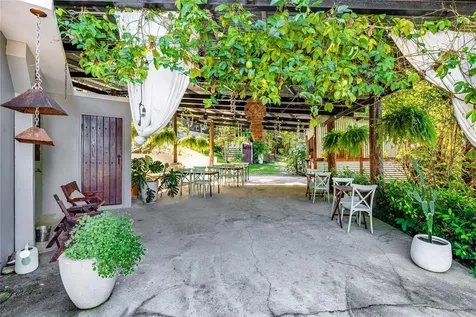 Sr 310 Km 0.8 Las Quebradas, Hacienda Tres Casitas Cabo Rojo PR 00623