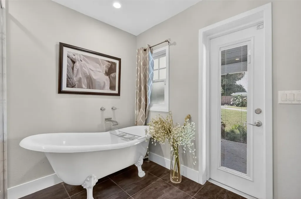 414 W 12th Avenue Mount Dora FL 32757
